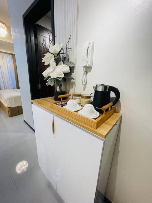 Marias Suite Near Manila Bay Free Use Of Pool Bagian luar foto
