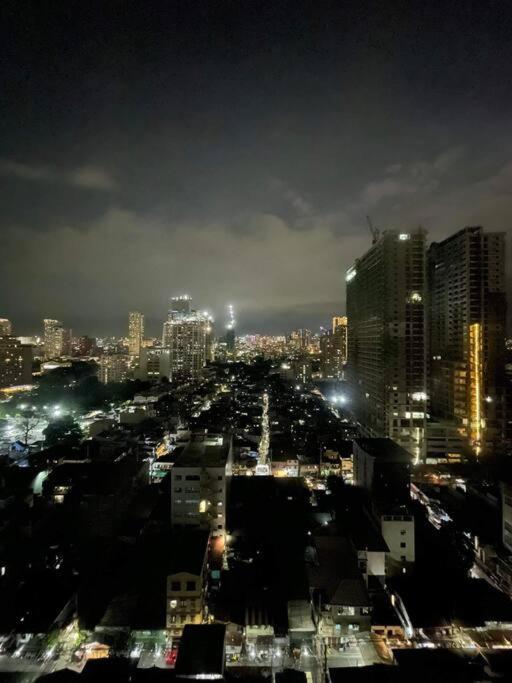 Marias Suite Near Manila Bay Free Use Of Pool Bagian luar foto