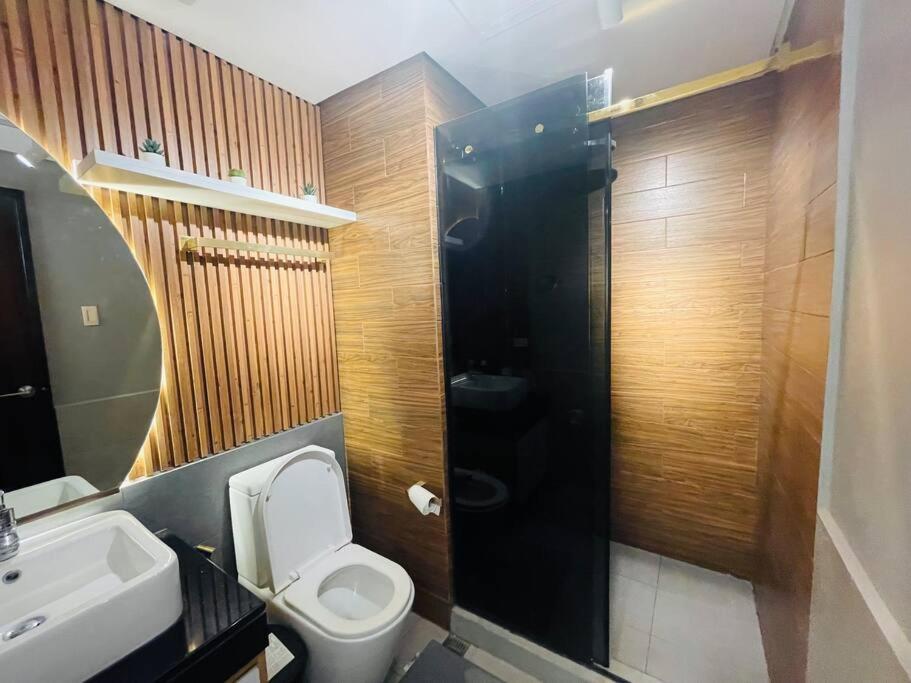 Marias Suite Near Manila Bay Free Use Of Pool Bagian luar foto
