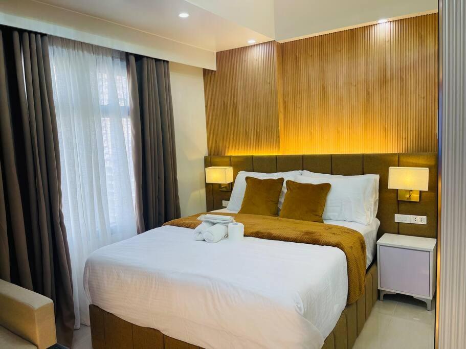 Marias Suite Near Manila Bay Free Use Of Pool Bagian luar foto