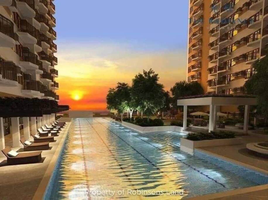 Marias Suite Near Manila Bay Free Use Of Pool Bagian luar foto
