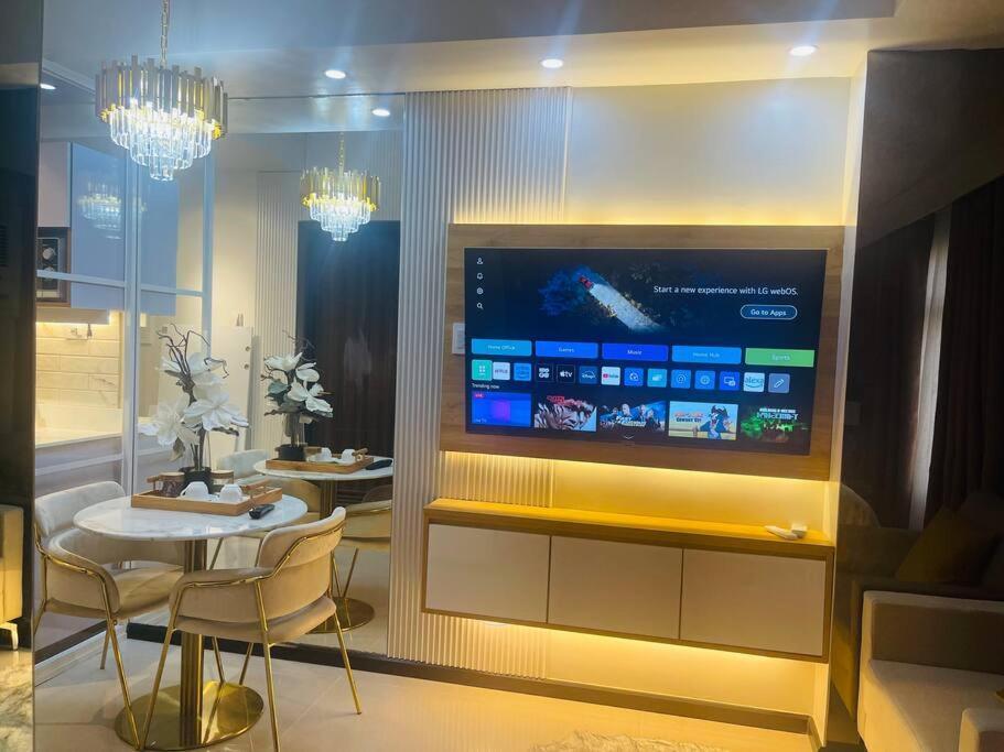 Marias Suite Near Manila Bay Free Use Of Pool Bagian luar foto