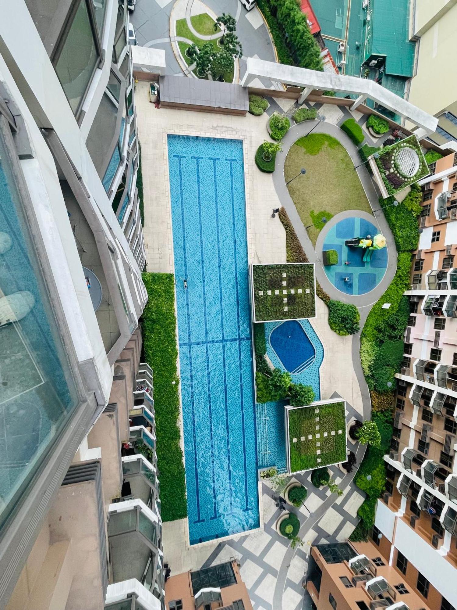 Marias Suite Near Manila Bay Free Use Of Pool Bagian luar foto